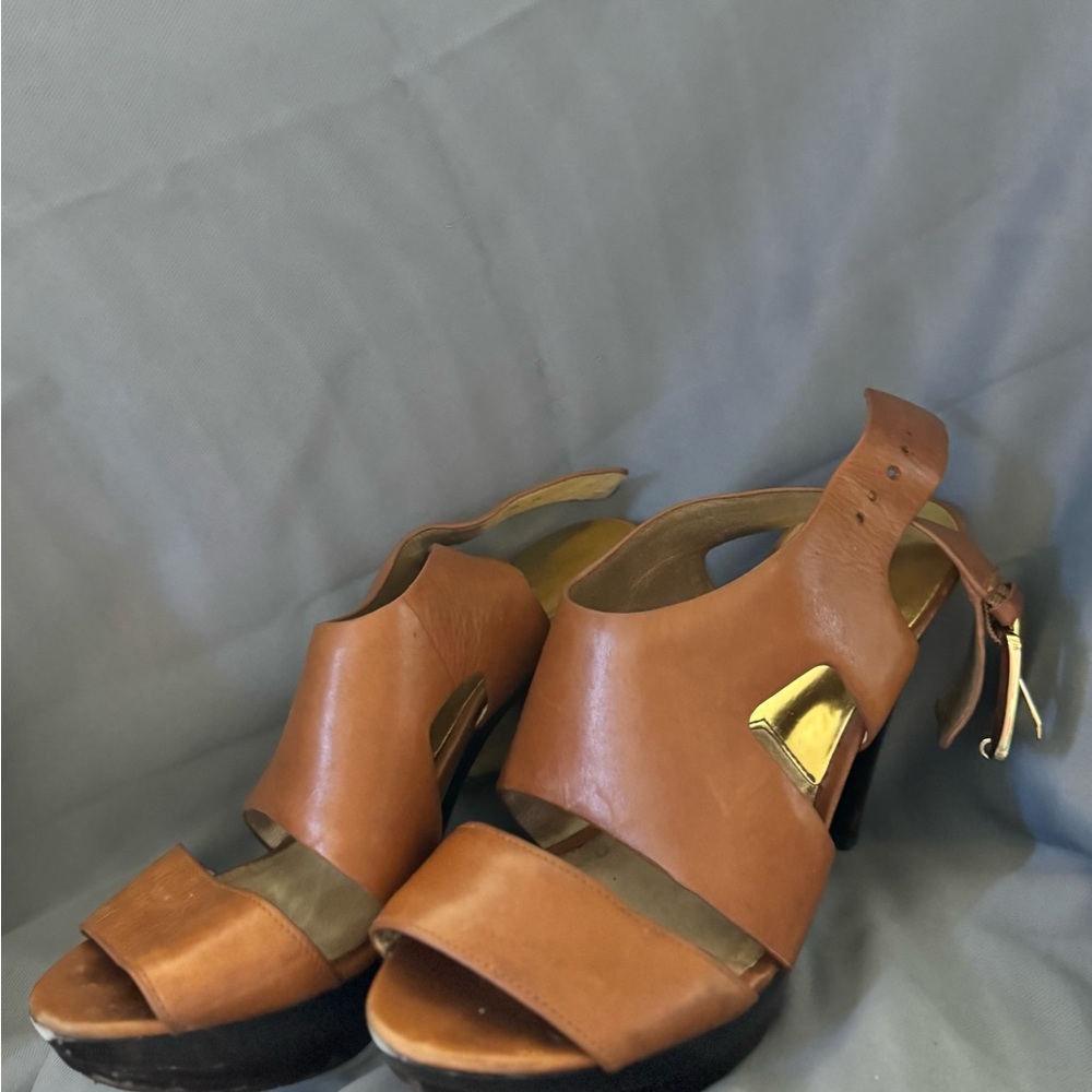 Stylish Brown Leather Sandals